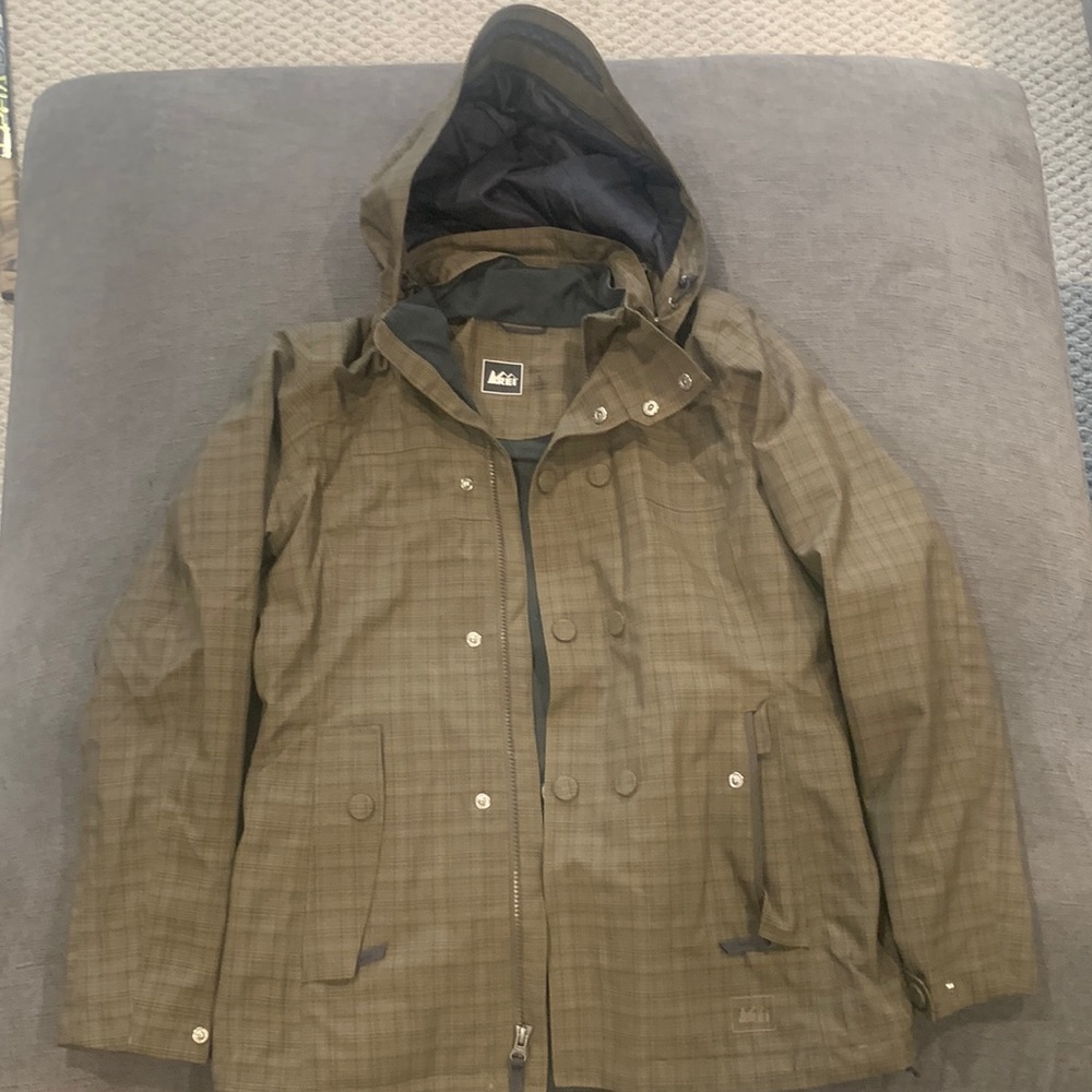 Women’s REI rain jacket